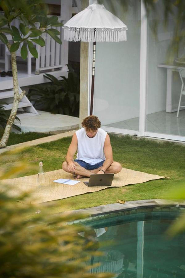 Dream Cowork Hotel Kuta  Екстериор снимка